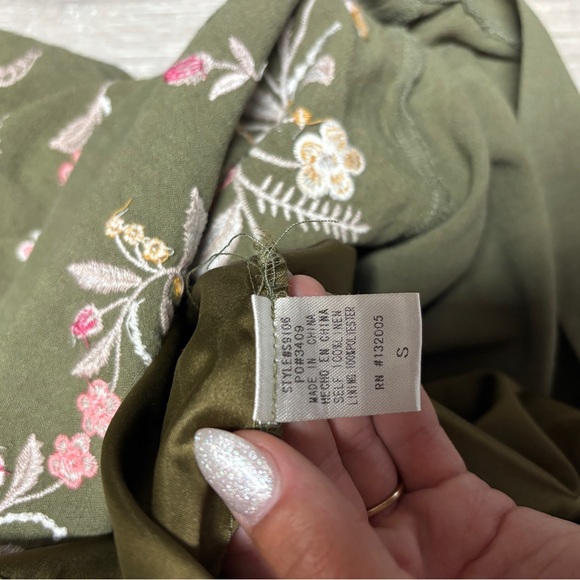 Entro Green Linen Floral Embroidered Skirt | Size Small | Lined | Back Zipper - Picture 5 of 5